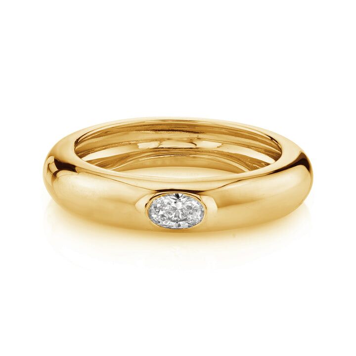 Oval Zircon Ring